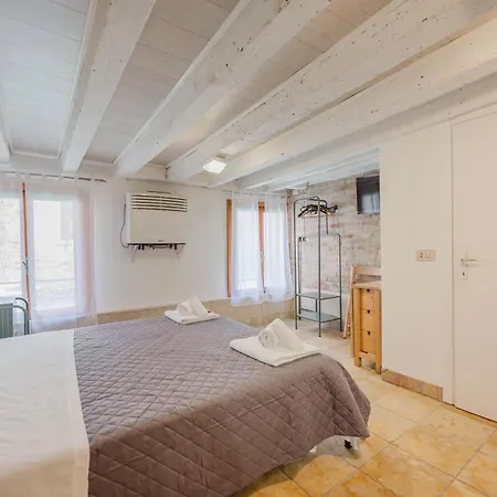 Balastro Design - Center 3*