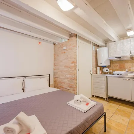 Balastro Design - Center Pensjonat 3*