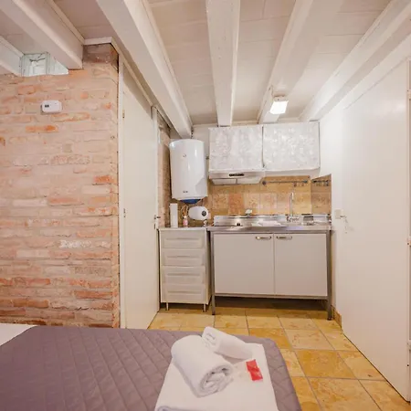 Balastro Design - Center Pensjonat Wenecja